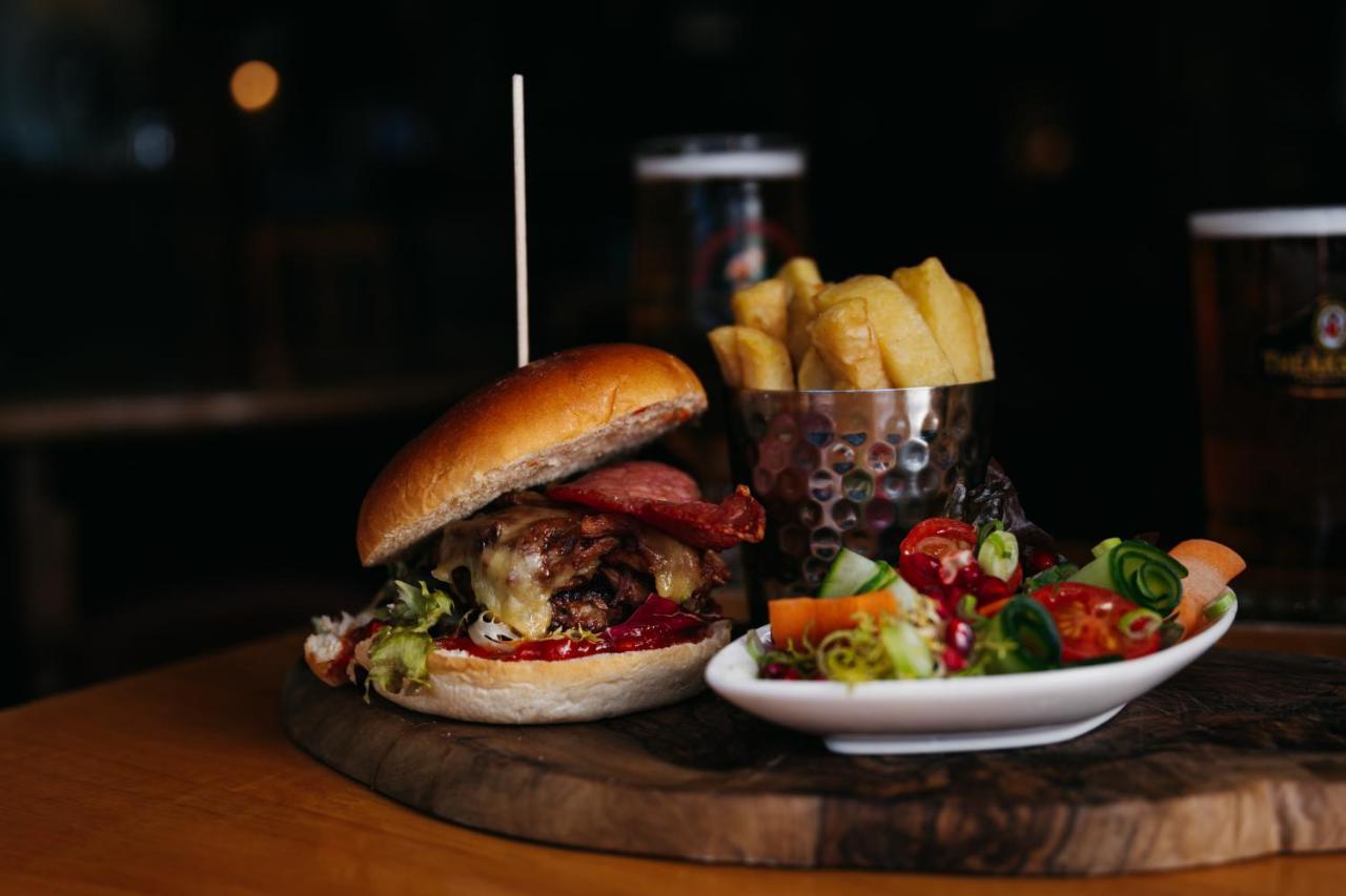 The Sitwell Arms Hotel Mosborough ภายนอก รูปภาพ