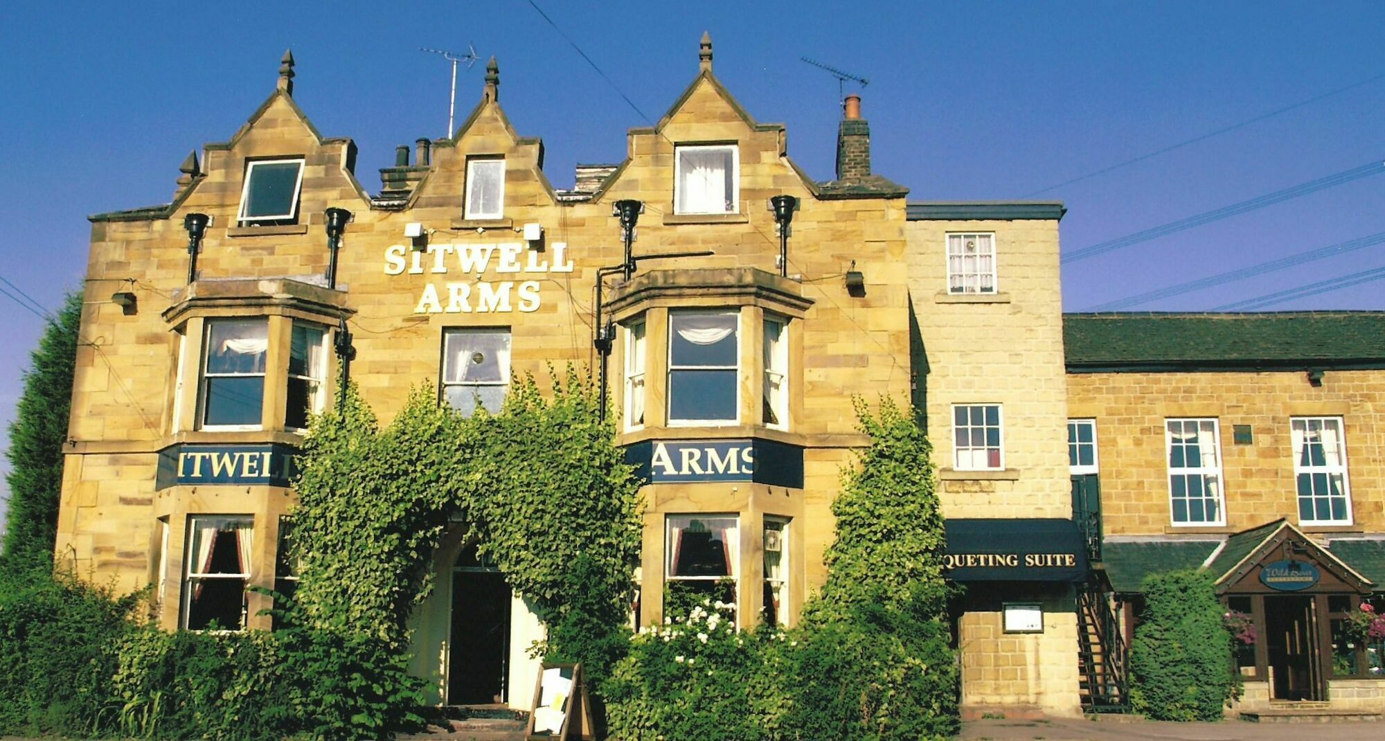 The Sitwell Arms Hotel Mosborough ภายนอก รูปภาพ